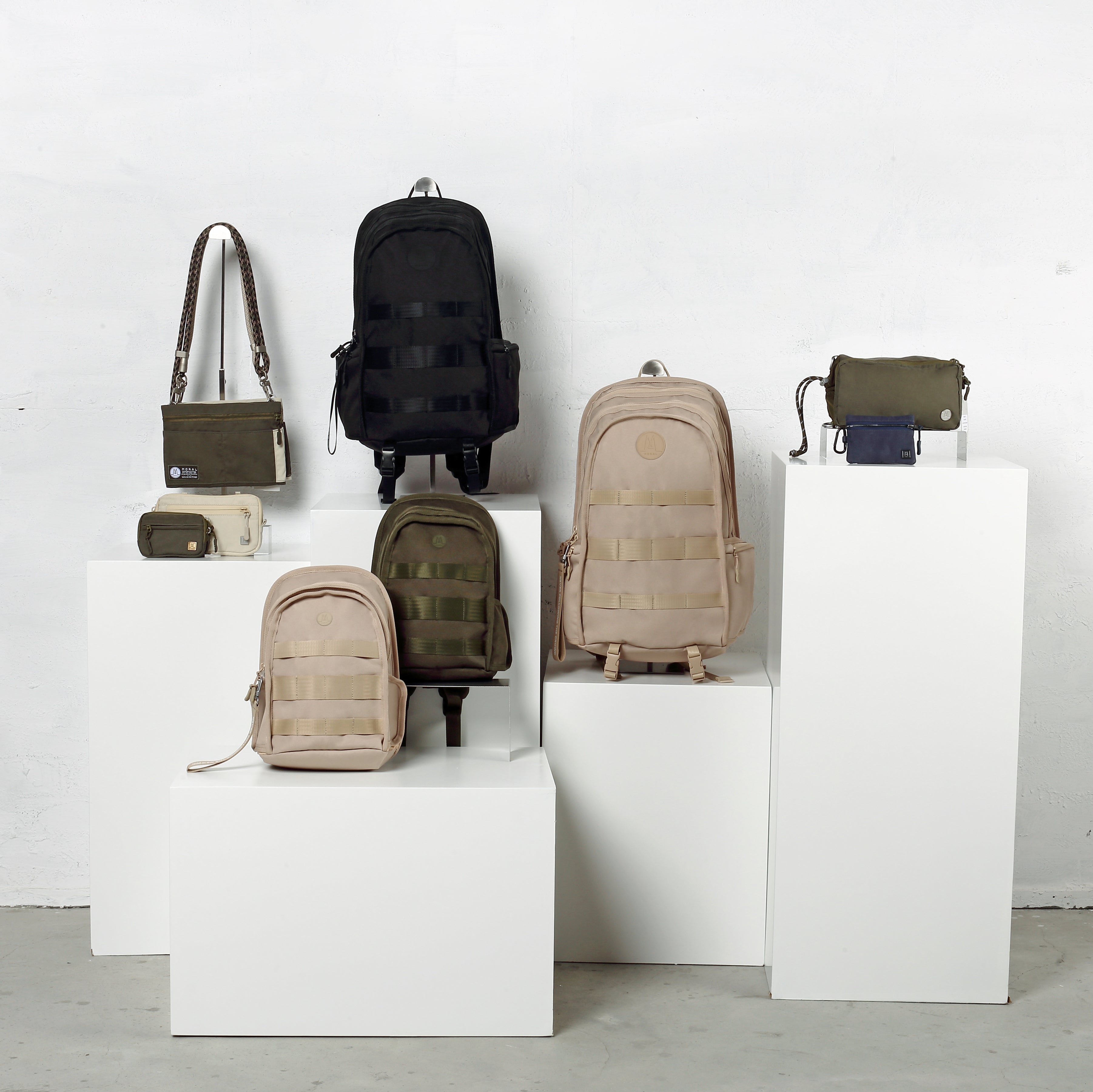 Define life with backpacks, match style with occasions